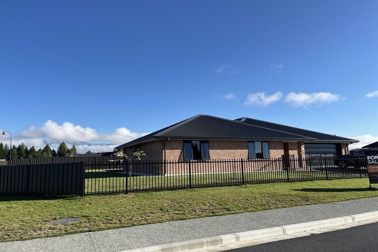 Photo of property in 8 Birch Hill Drive, Twizel, 7901