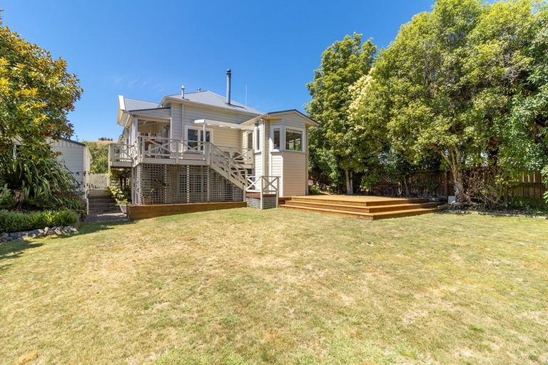 Photo of property in 12 Richmond Avenue, Nelson South, Nelson, 7010