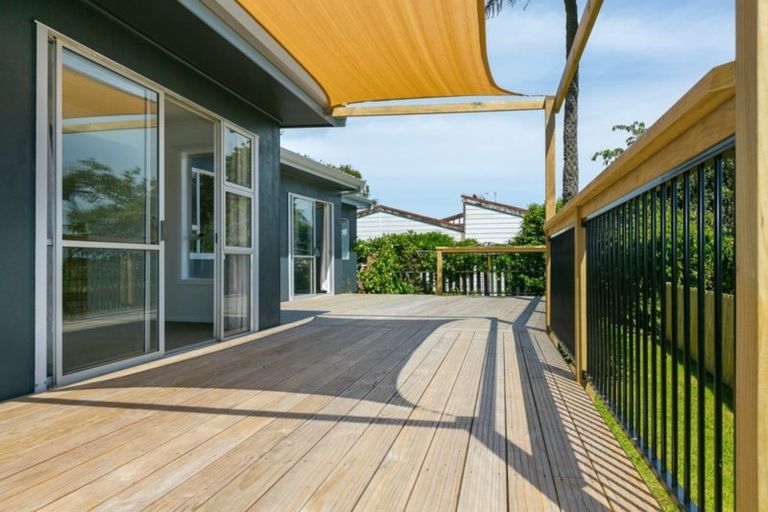 Photo of property in 16 Saint Ives Grove, Whalers Gate, New Plymouth, 4310