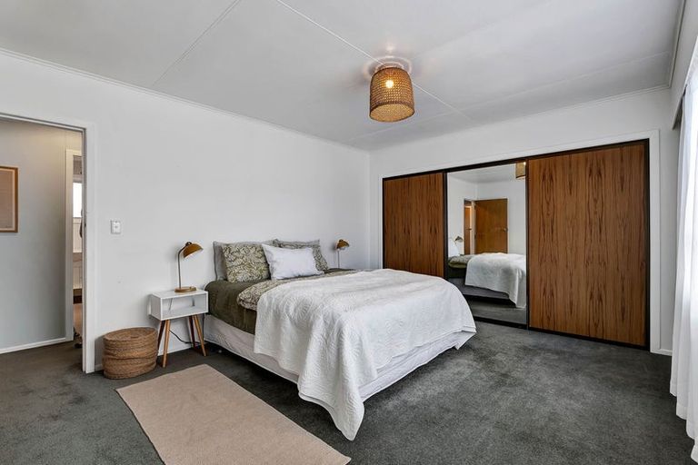 Photo of property in 3 Del Mar Place, Merrilands, New Plymouth, 4312