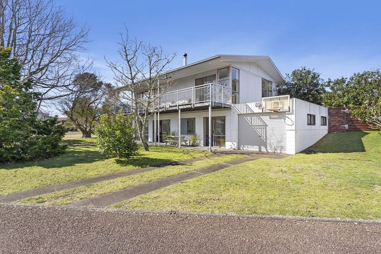 Photo of property in 27 Jubilee Drive, Pauanui, Hikuai, 3579