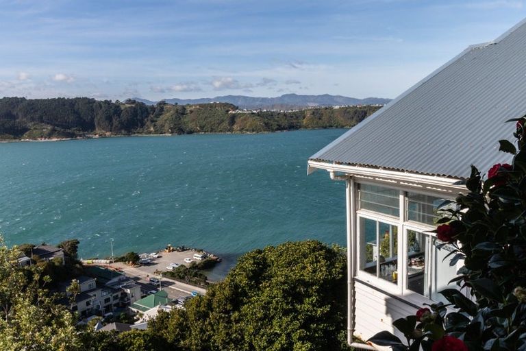 Photo of property in 37a Grafton Road, Roseneath, Wellington, 6011