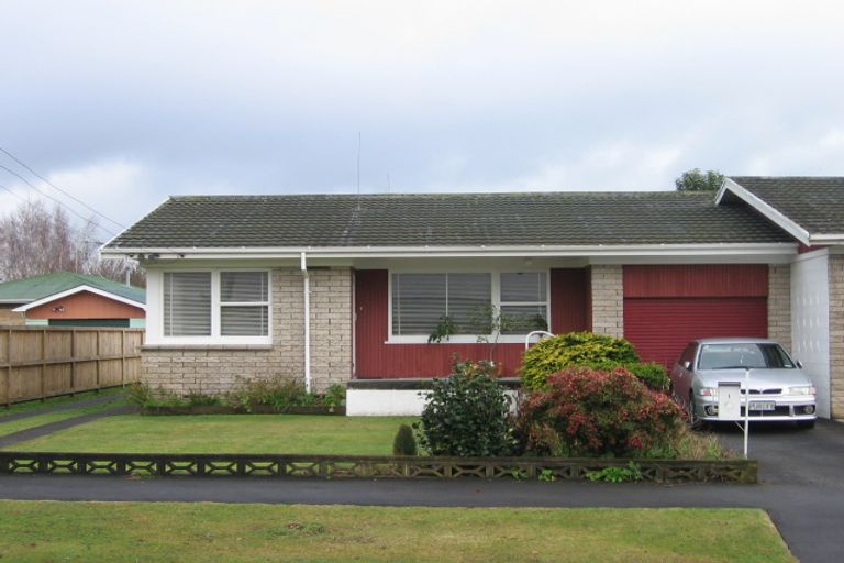 Photo of property in 1 Kingsley Street, St Andrews, Hamilton, 3200