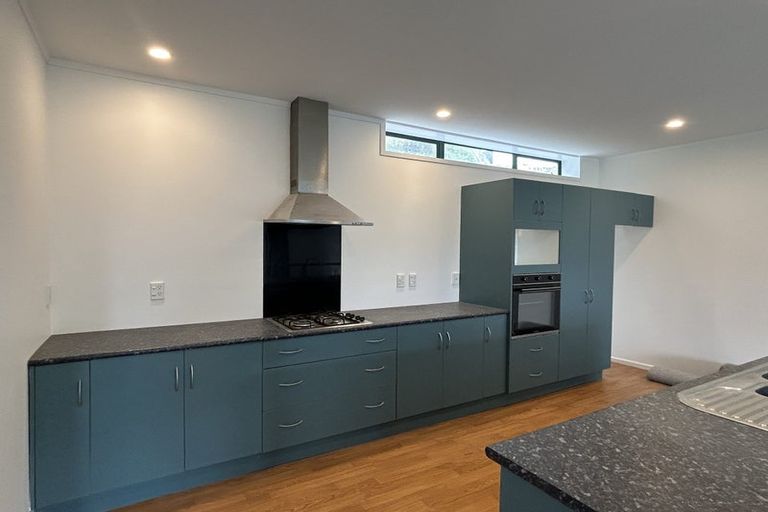 Photo of property in 3 Mitika Way, Strathmore Park, Wellington, 6022