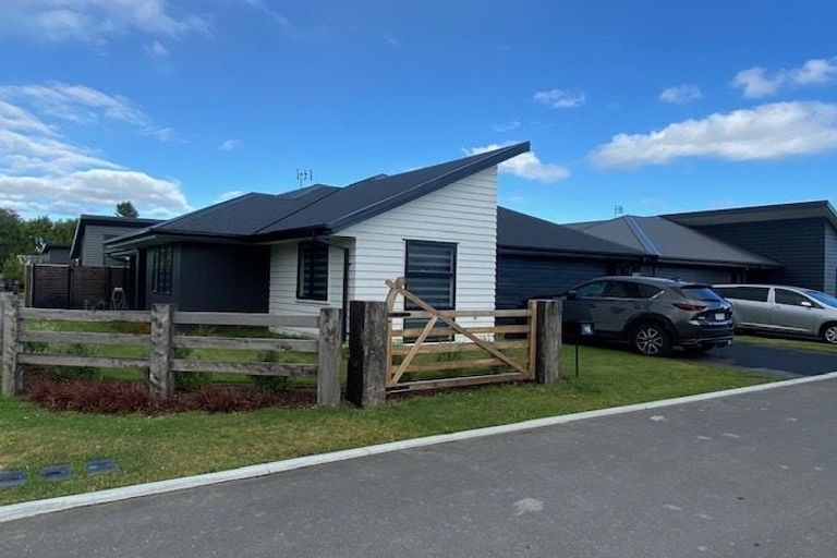 Photo of property in 918 Cashmere Road, Halswell, Christchurch, 8025