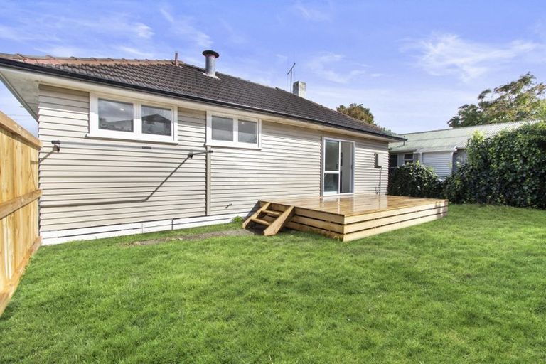 Photo of property in 39 Yeats Crescent, Fairfield, Hamilton, 3214