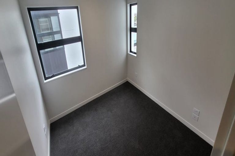 Photo of property in 204/26 Shortfin Place, Flat Bush, Auckland, 2019
