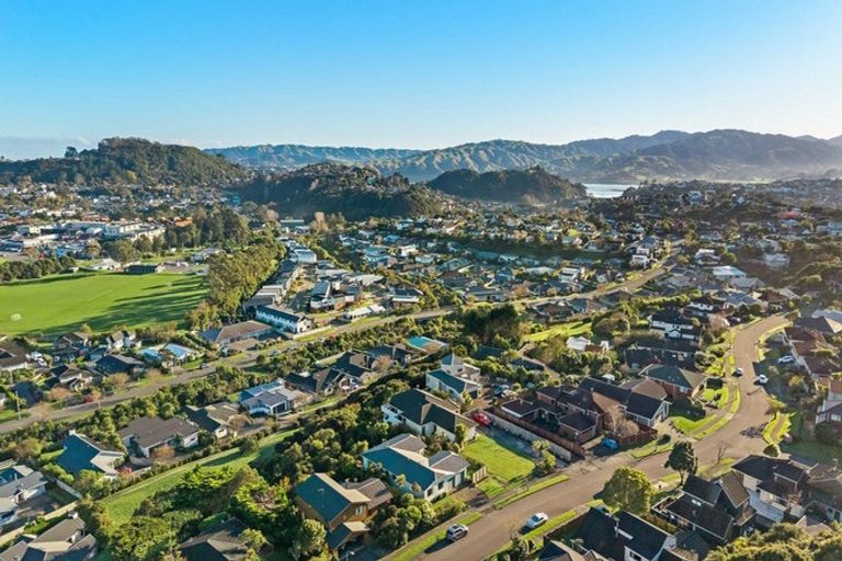 Photo of property in 48 Spyglass Lane, Whitby, Porirua, 5024