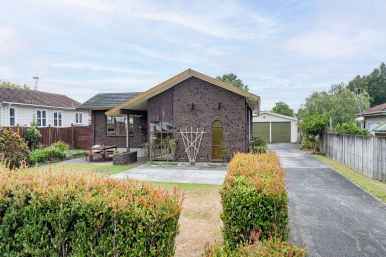 Photo of property in 98 Studholme Street, Morrinsville, 3300