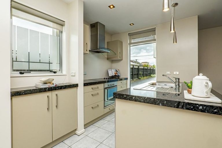 Photo of property in 496c Barbadoes Street, Edgeware, Christchurch, 8013