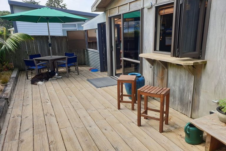 Photo of property in 62a Marine Parade, Otaki Beach, Otaki, 5512