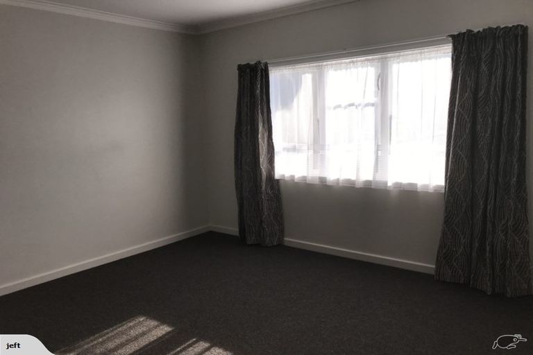 Photo of property in 229 Featherston Street, Palmerston North, 4410