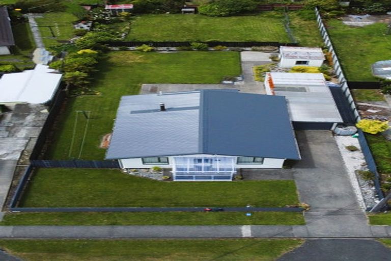 Photo of property in 121 Romilly Street, Westport, 7825