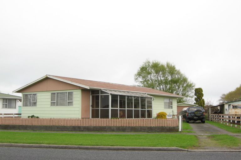 Photo of property in 105 Cracroft Street, Waitara, 4320