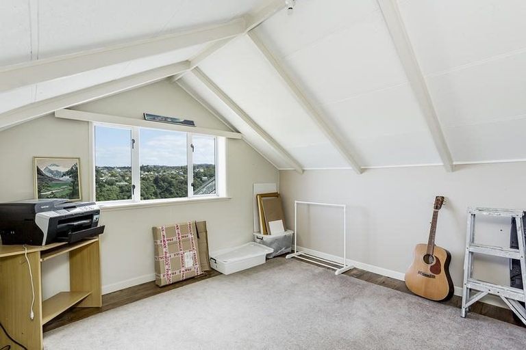 Photo of property in 24 Clifford Street, Dalmore, Dunedin, 9010