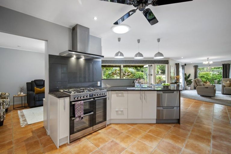 Photo of property in 46 Carlton Road, Pukekohe, 2120