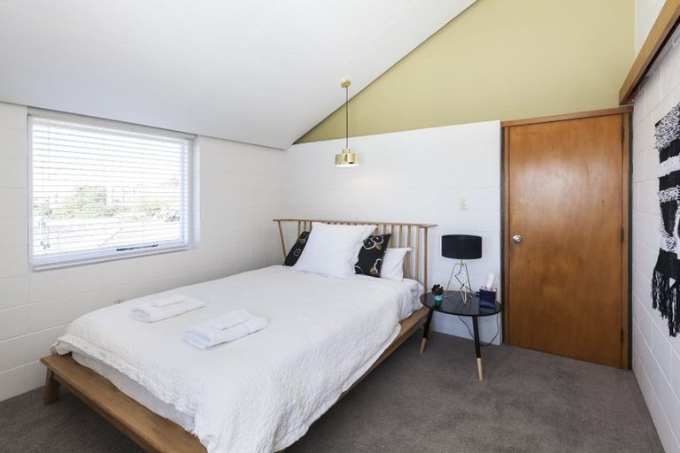 Photo of property in 21 Newbridge Place, Ilam, Christchurch, 8041