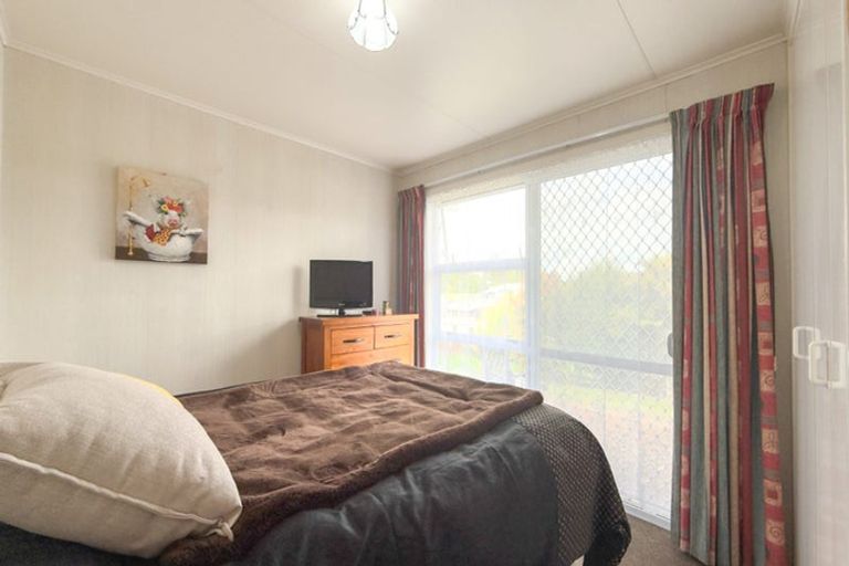 Photo of property in 1 Jonathan Place, Putaruru, 3411