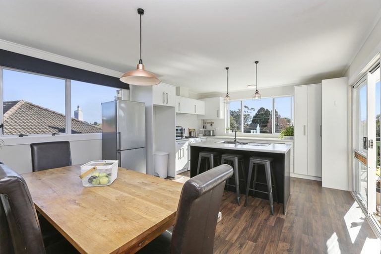 Photo of property in 193 Tukapa Street, Westown, New Plymouth, 4310