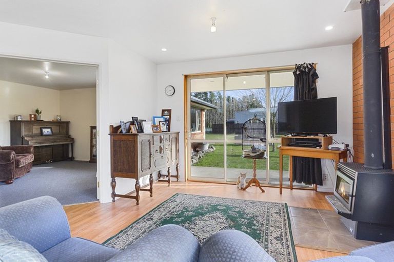 Photo of property in 1465 South Eyre Road, Swannanoa, 7476