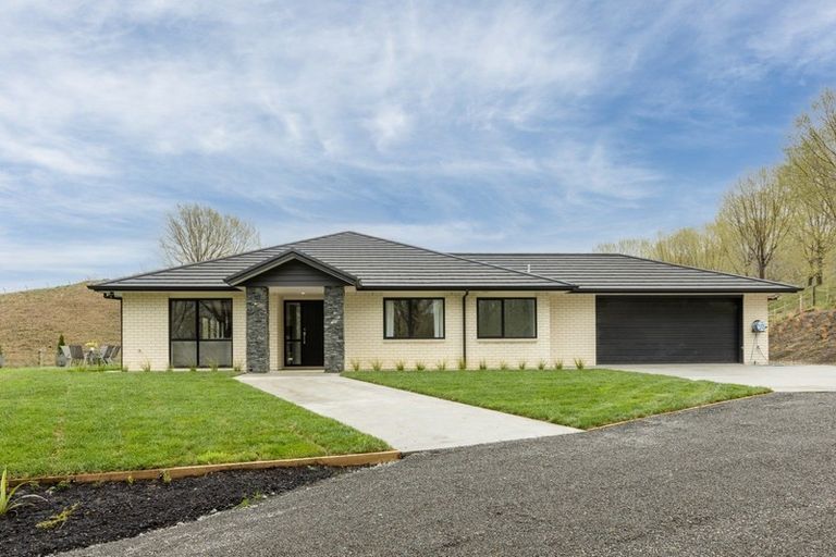 Photo of property in 920 Waimarama Road, Waimarama, Havelock North, 4294