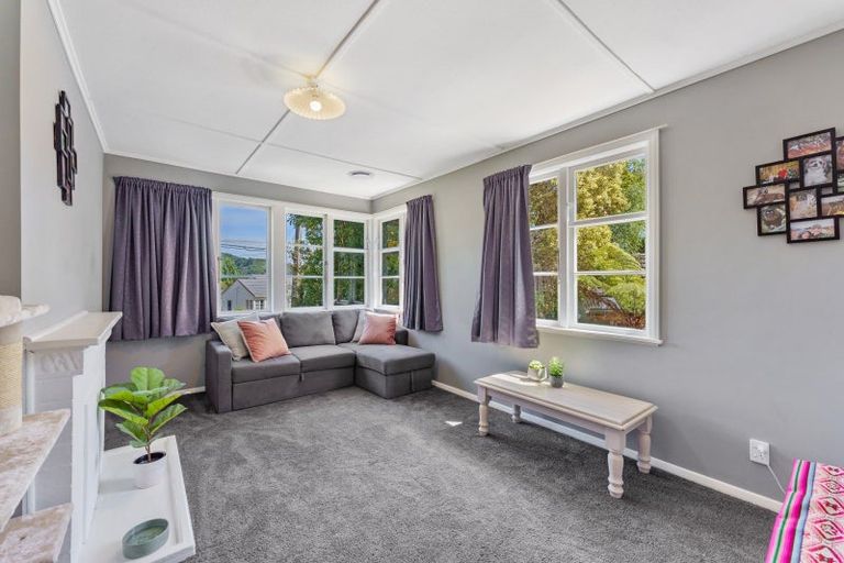 Photo of property in 51 Wilkie Crescent, Naenae, Lower Hutt, 5011