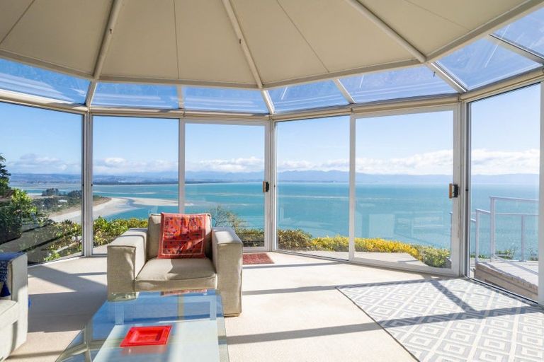 Photo of property in 25 Moncrieff Avenue, Britannia Heights, Nelson, 7010