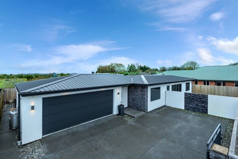 Photo of property in 14 Blue Gum Place, New Brighton, Christchurch, 8083
