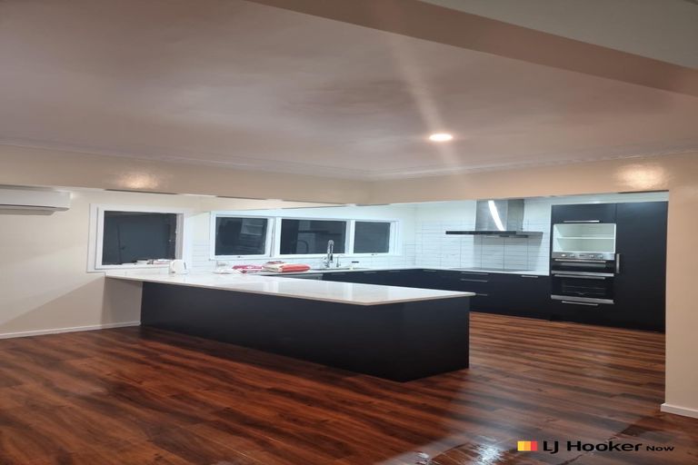 Photo of property in 90 Lawrence Crescent, Hillpark, Auckland, 2102