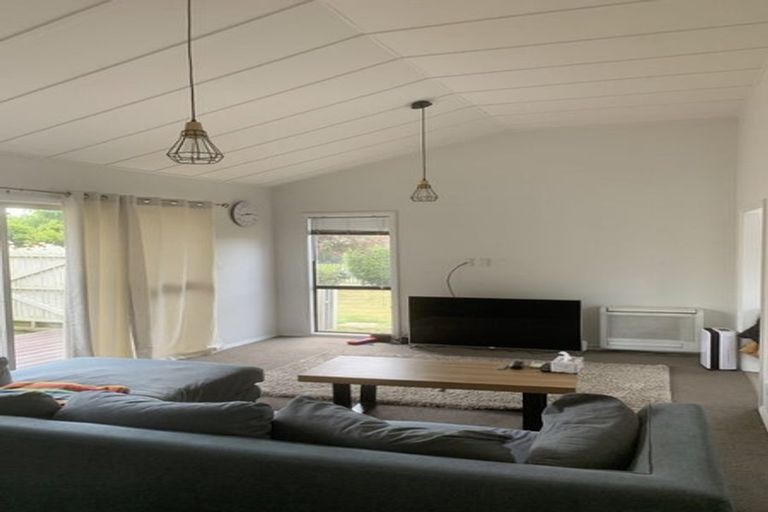 Photo of property in 8 Erin Crescent, Mairehau, Christchurch, 8013