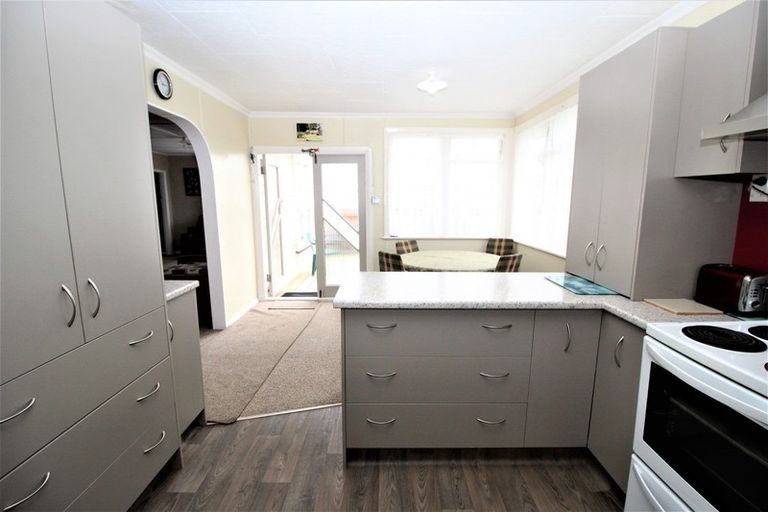 Photo of property in 69 Burgoyne Street, Woodville, 4920