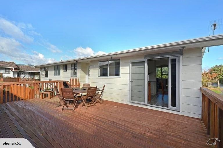 Photo of property in 1 Topeka Grove, Totara Park, Upper Hutt, 5018