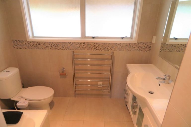 Photo of property in 373 Bucklands Beach Road, Bucklands Beach, Auckland, 2012