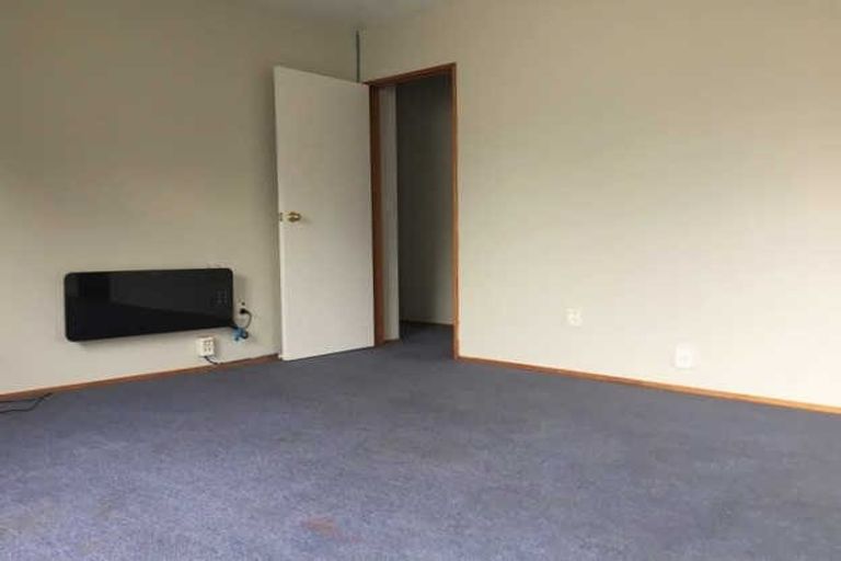 Photo of property in 8 Homer Place, Upper Riccarton, Christchurch, 8041