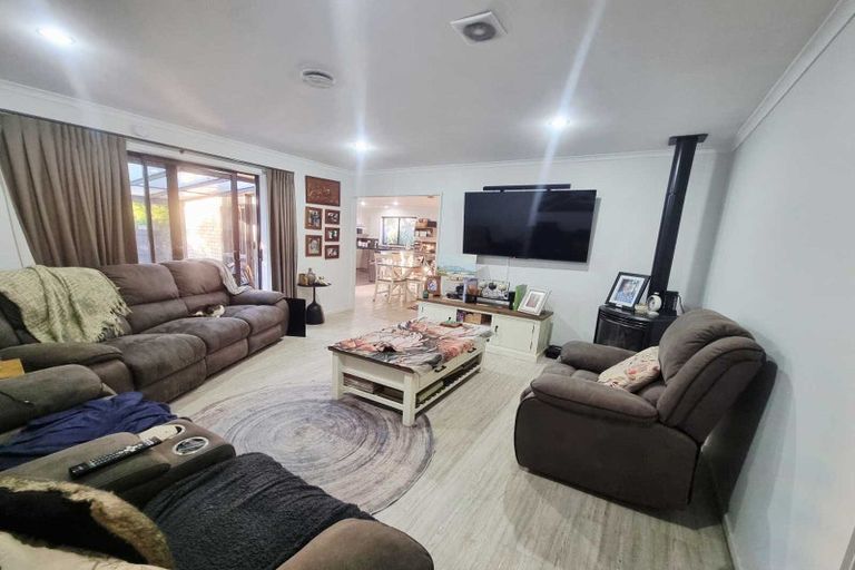 Photo of property in 20 Hoyte Place, Pukehangi, Rotorua, 3015