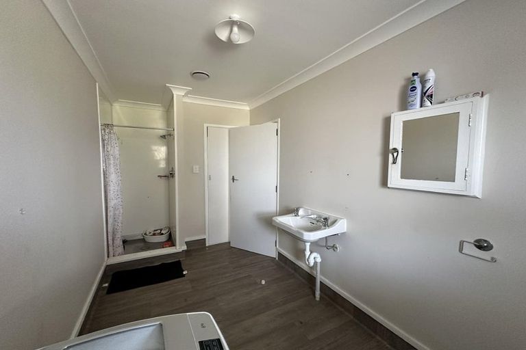 Photo of property in 14-16 Mako Mako Road, Levin, 5510