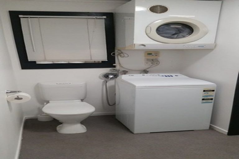 Photo of property in 19 Cruickshank Street, Kilbirnie, Wellington, 6022