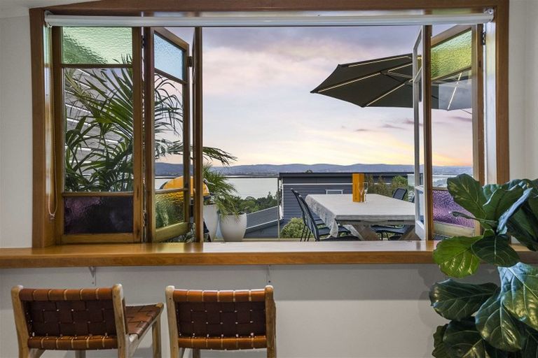 Photo of property in 1/126 Rangatira Road, Beach Haven, Auckland, 0626