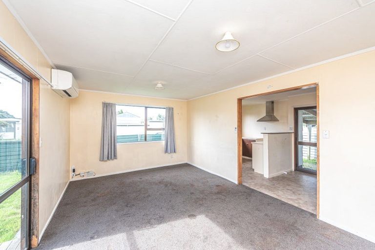 Photo of property in 35 Carson Street, Castlecliff, Whanganui, 4501