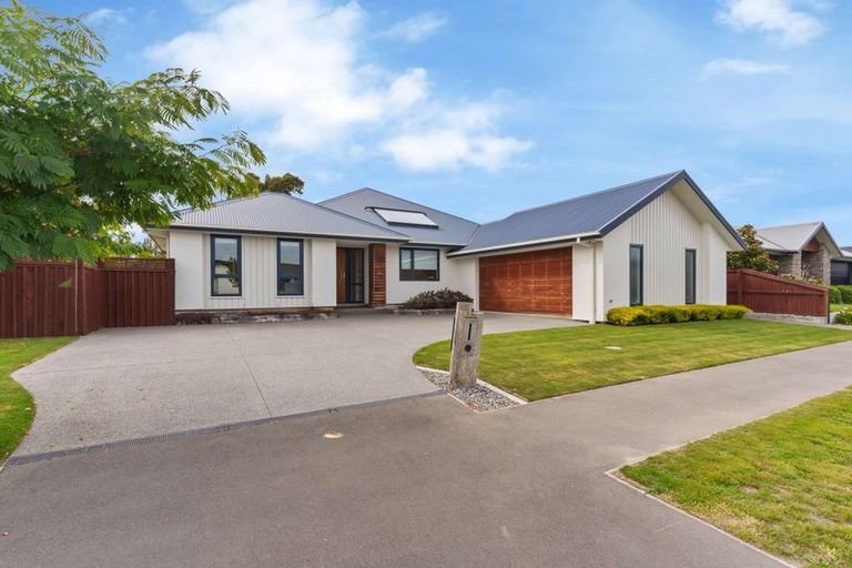 Photo of property in 62 Ruapani Street, Marshland, Christchurch, 8083
