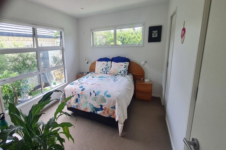 Photo of property in 16 Egmont Street, Patea, 4520