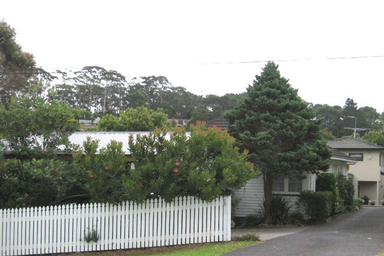 Photo of property in 2/29 Richards Avenue, Forrest Hill, Auckland, 0620
