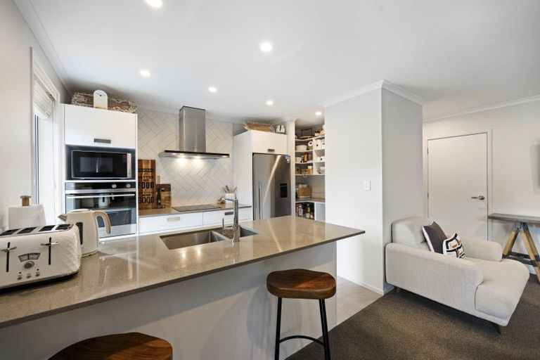 Photo of property in 147c Portsmouth Road, Bombay, 2675