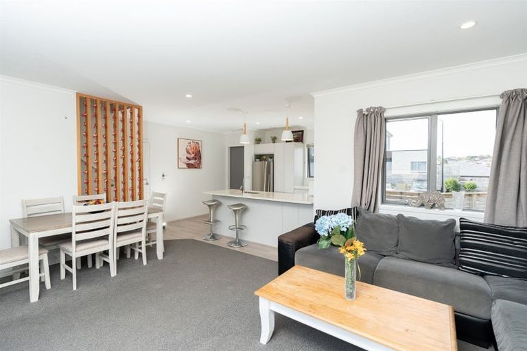 Photo of property in 12 Springside Court, Huntington, Hamilton, 3210