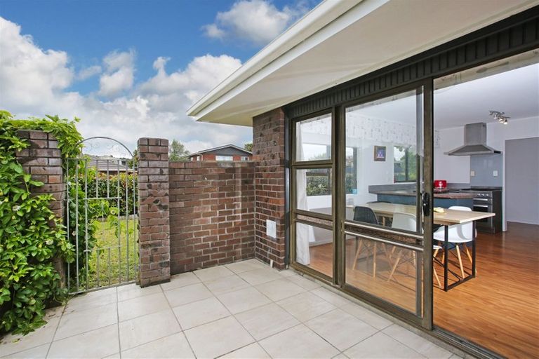 Photo of property in 1 Heron Place, Waiuku, 2123