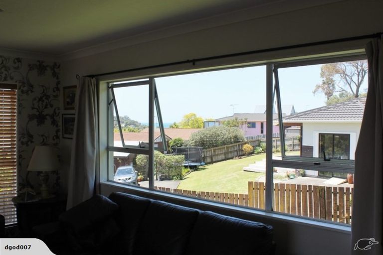 Photo of property in 11 Bay Vista Drive, Red Beach, 0932