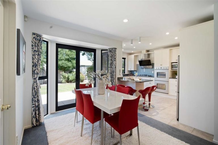 Photo of property in 14 Baldoyle Way, Casebrook, Christchurch, 8051