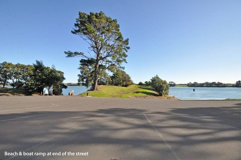 Photo of property in 61 Mclarin Road, Glenbrook, Waiuku, 2681