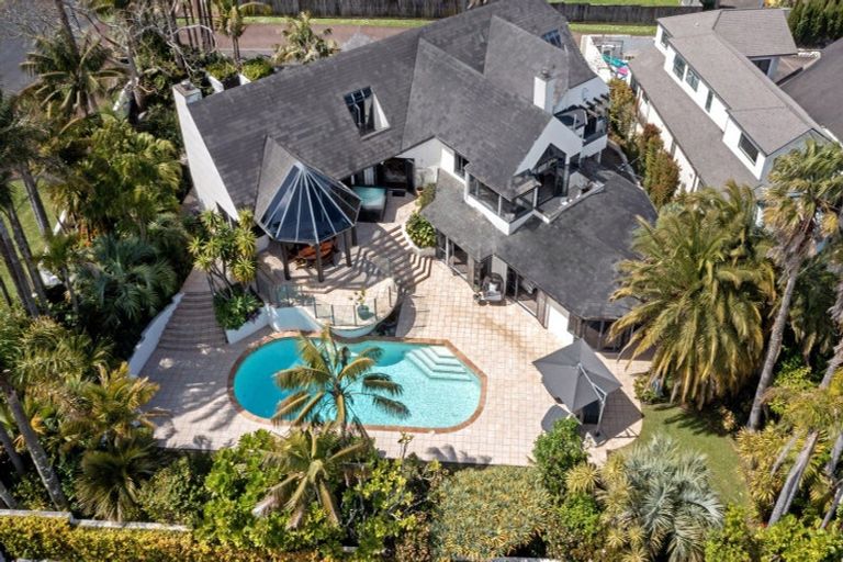 Photo of property in 9 Manor Park, Sunnyhills, Auckland, 2010