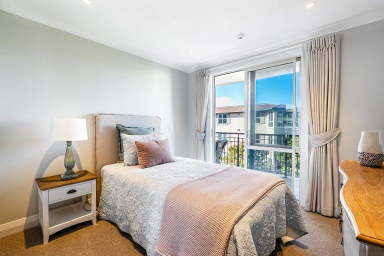 Photo of property in 14/30 Ambassador Glade, Orewa, 0931